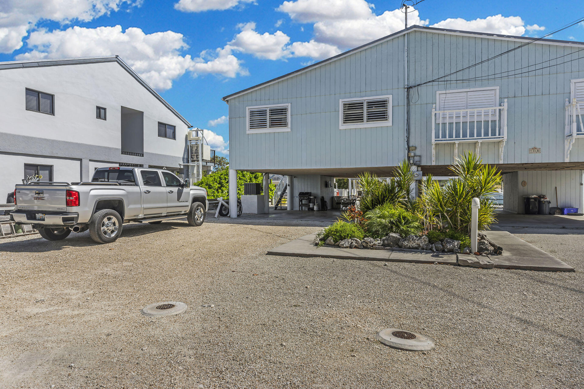 106 Channel Drive, Unit B Marathon, FL 33050 - Photo 28 of 33 a building view