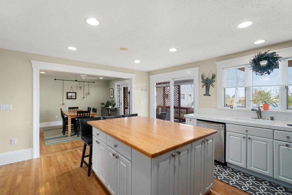 14 Fox Hill Road Nahant, MA 01908 - Photo 8 of 30 Gallery Image 8