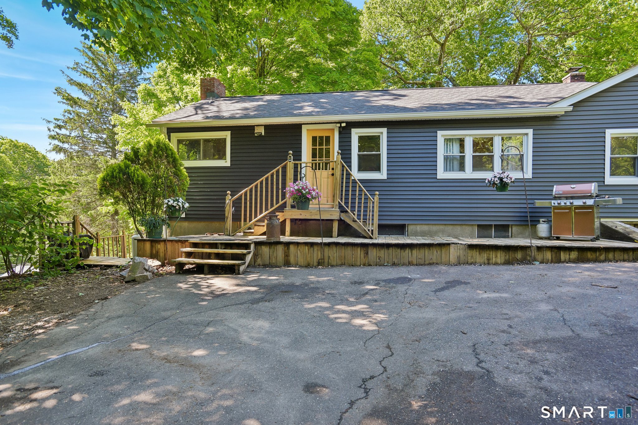 817 Carrington Road Bethany, CT 06524 - Photo 14 of 17