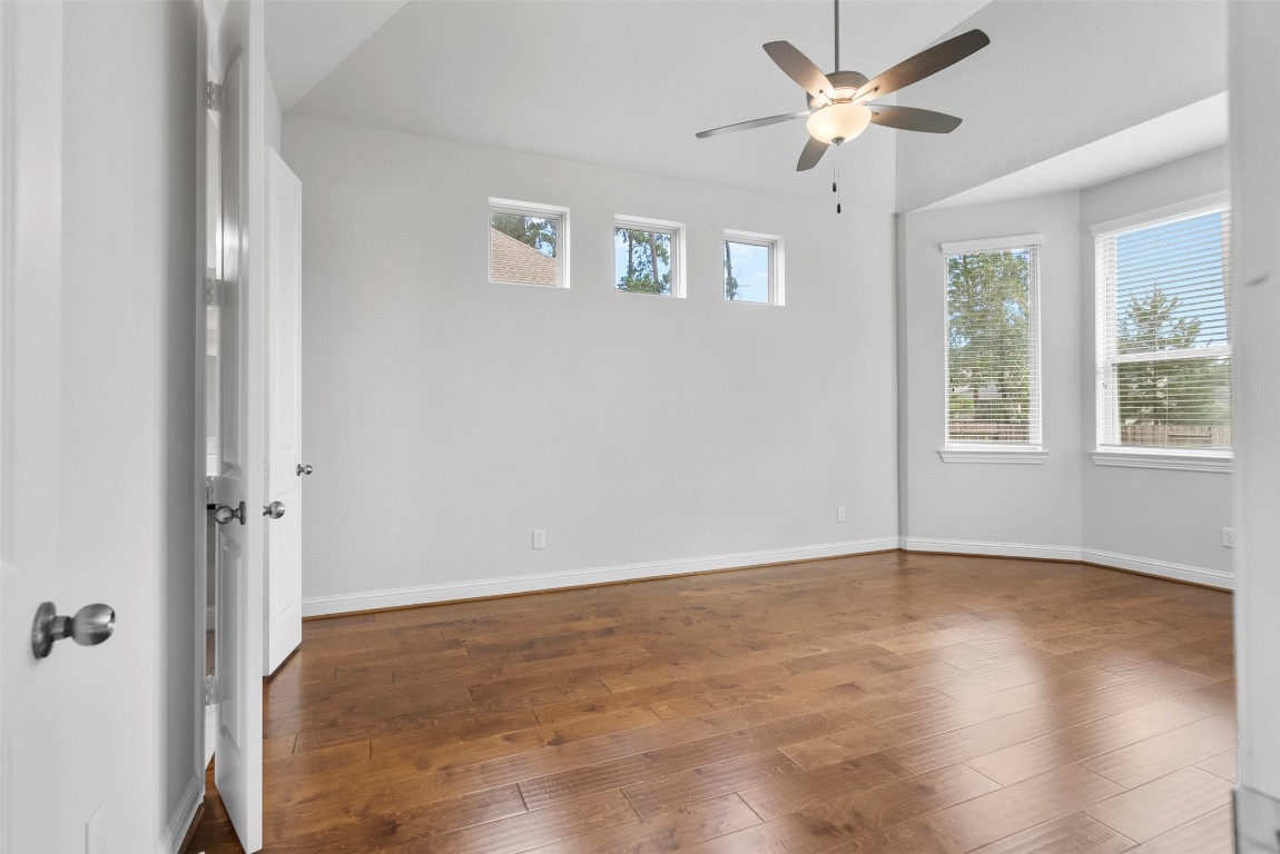 148 Gray Pne Grove Conroe, TX 77318 - Photo 21 of 46 a view of an empty room with a window