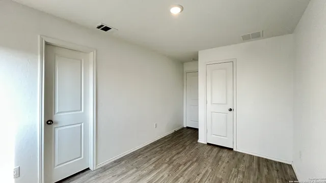 $1,295 | 8155 Nube Medina, San Antonio, TX 78252