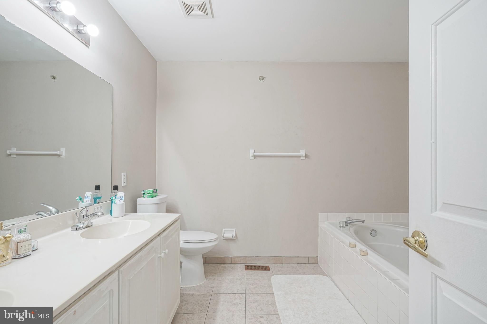 127 Buckingham Way Mount Laurel, NJ 08054 - Photo 27 of 32