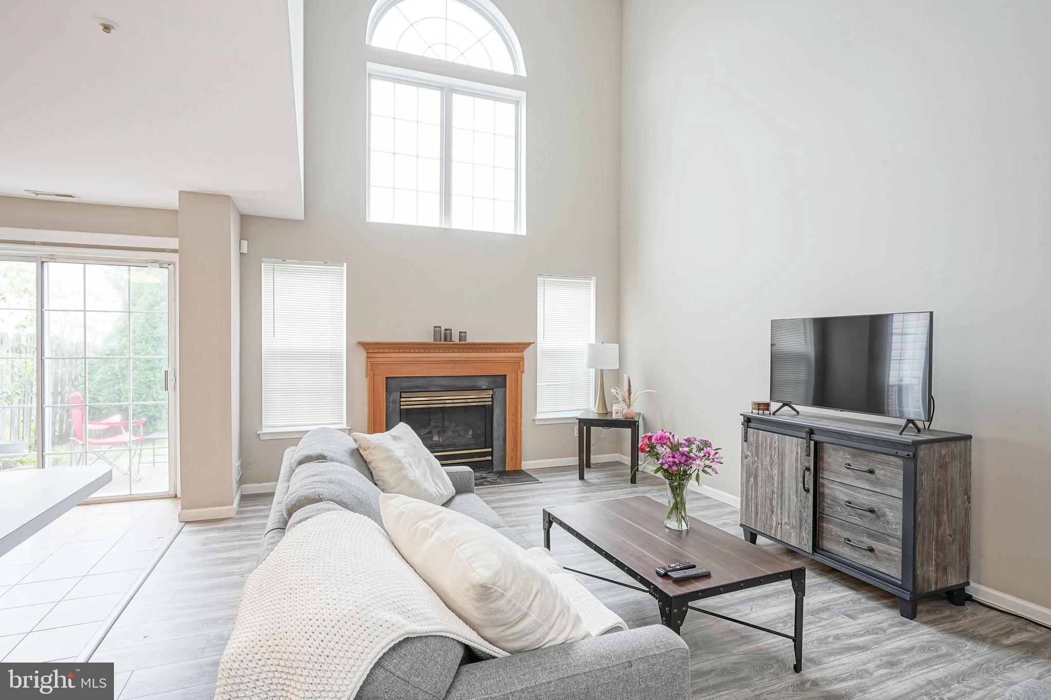 127 Buckingham Way Mount Laurel, NJ 08054 - Photo 5 of 32