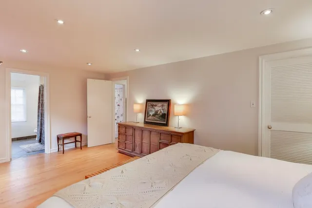 $579,900 | 4665 West Peterson Avenue, Chicago, IL 60646