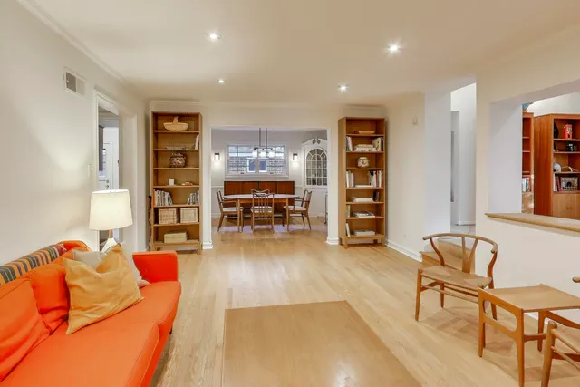 $579,900 | 4665 West Peterson Avenue, Chicago, IL 60646