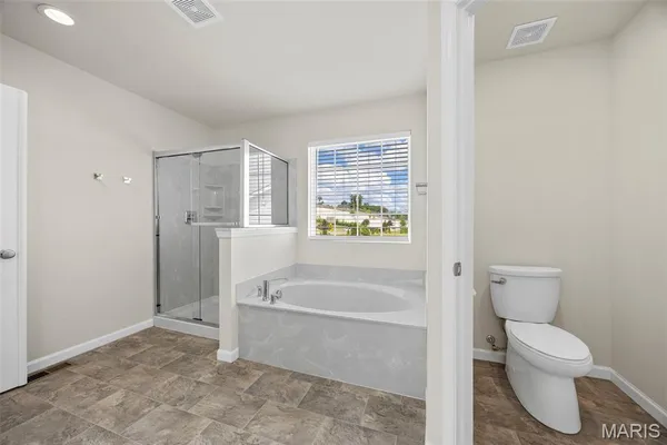 $845,000 | 1024 Miremont Drive, Ballwin, MO 63011