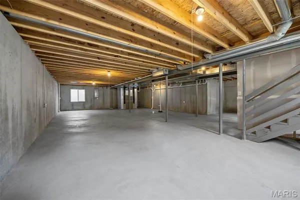 $845,000 | 1024 Miremont Drive, Ballwin, MO 63011