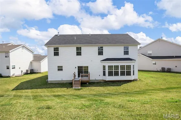 $845,000 | 1024 Miremont Drive, Ballwin, MO 63011