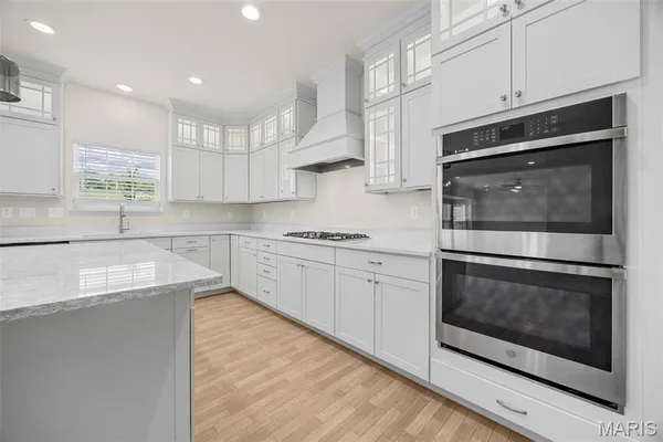 $845,000 | 1024 Miremont Drive, Ballwin, MO 63011