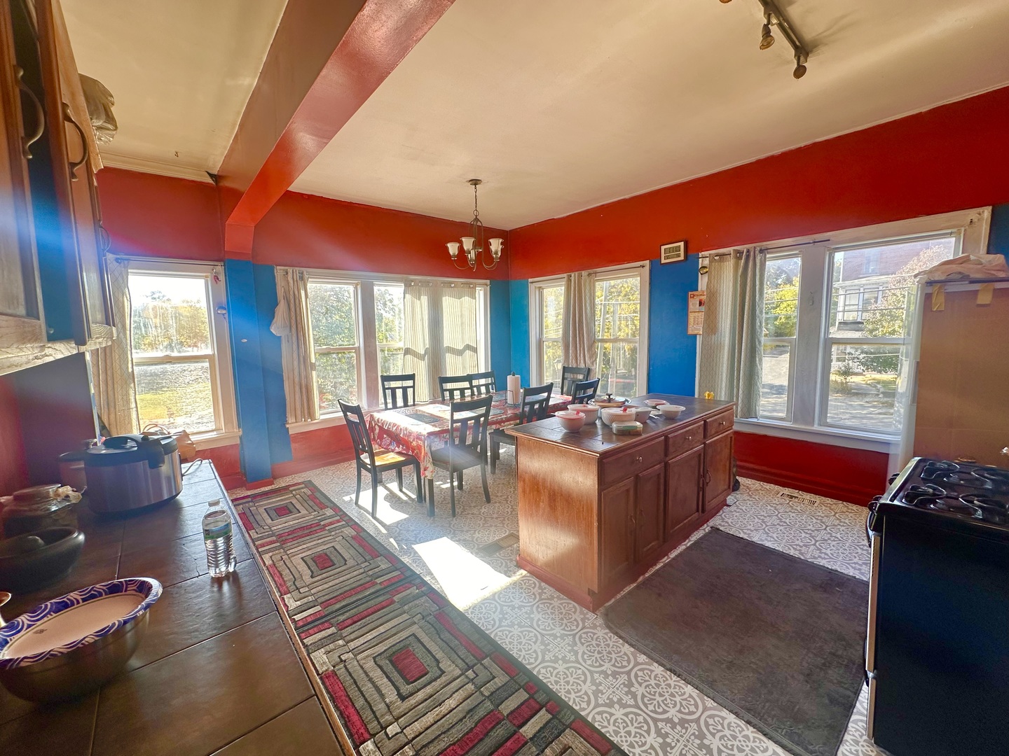 256 West Downer Place Aurora, IL 60506 - Photo 17 of 43