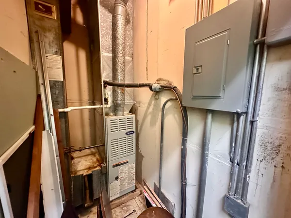 $399,000 | 256 West Downer Place, Aurora, IL 60506