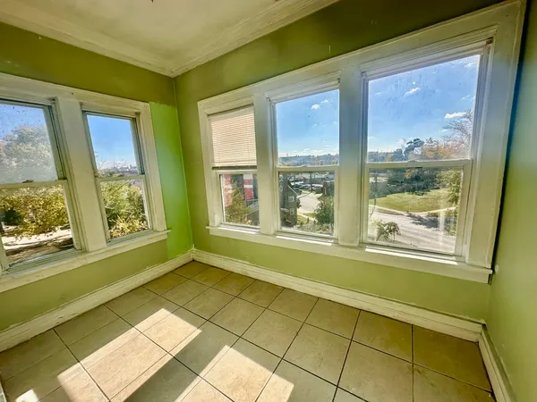 $399,000 | 256 West Downer Place, Aurora, IL 60506