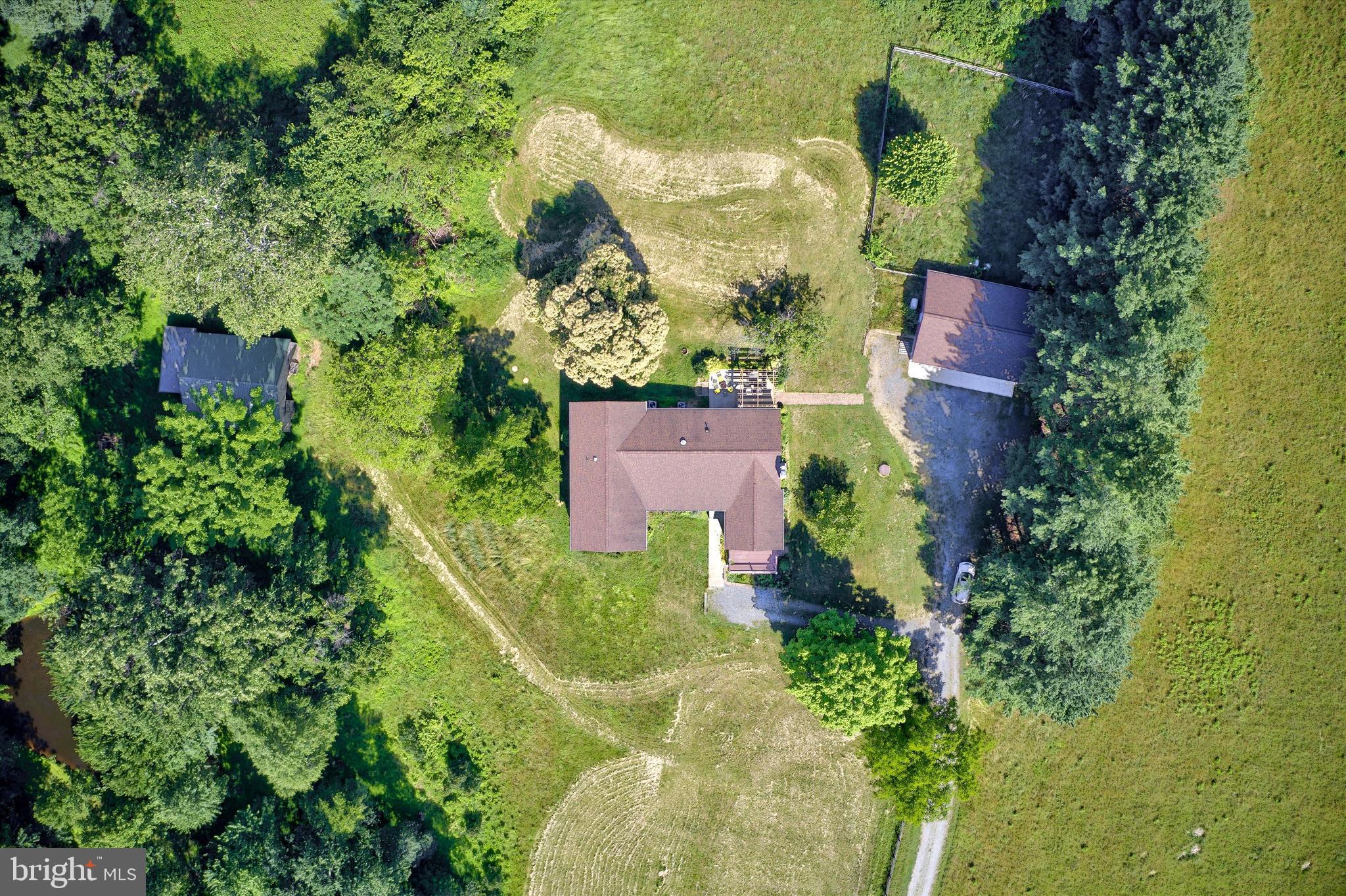 13471 Sagle Road Purcellville, VA 20132 - Photo 7 of 61