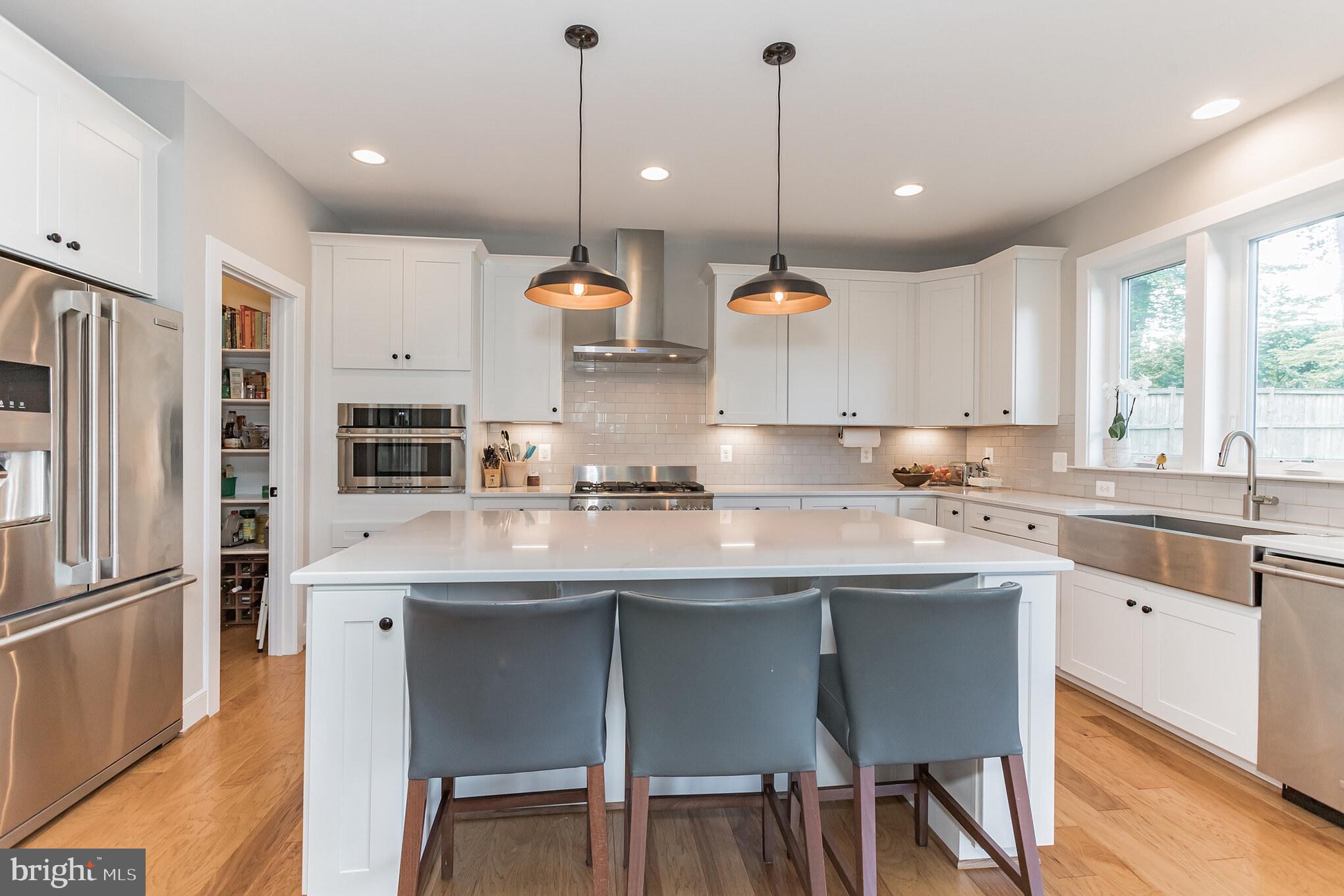 7204 Gordons Road Falls Church, VA 22043 - Photo 5 of 29