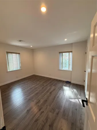 $4,500 | 1090 Pelham Parkway South | Pelham Parkway