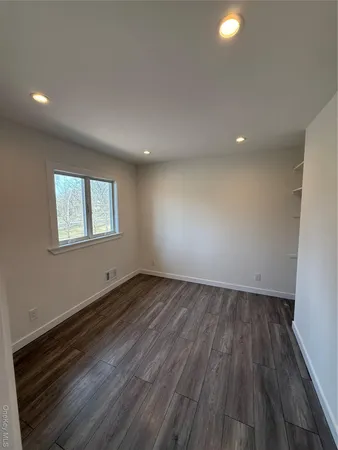 $4,500 | 1090 Pelham Parkway South | Pelham Parkway