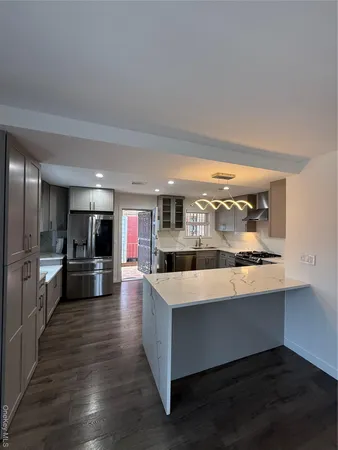 $4,500 | 1090 Pelham Parkway South | Pelham Parkway