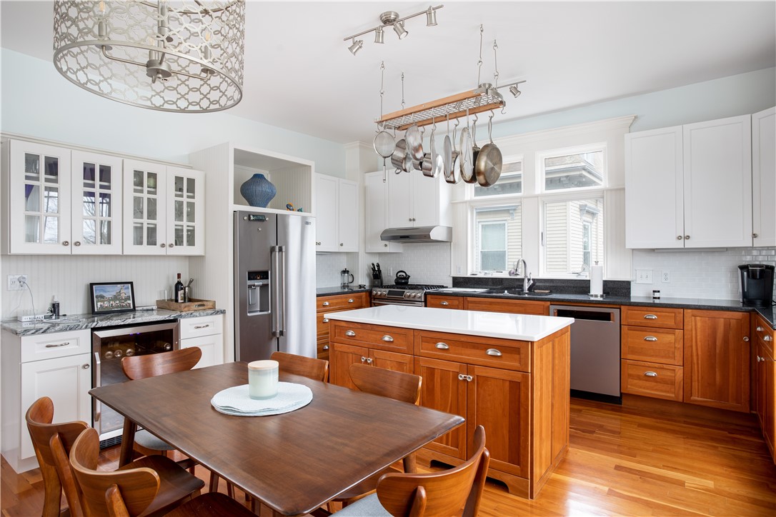 569 Spring Street, Unit 2 Newport, RI 02840 - Photo 10 of 29