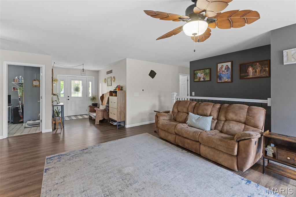 900 Bluffview Drive Dupo, IL 62239 - Photo 12 of 55