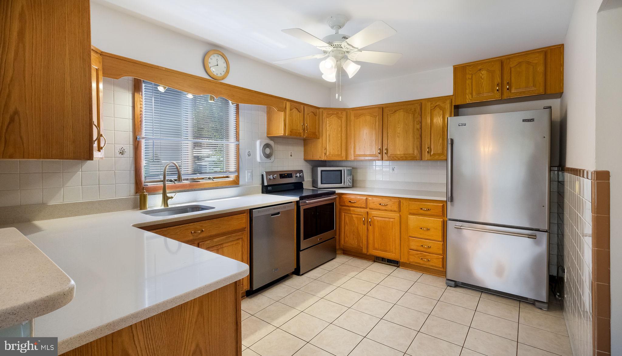 615 West County Line Road Horsham, PA 19044 - Photo 16 of 47