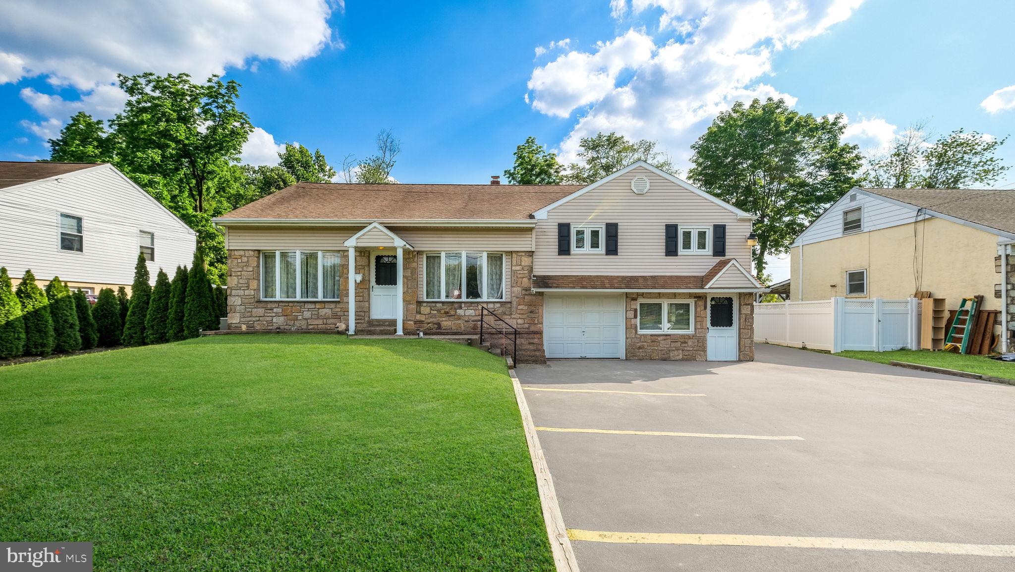 615 West County Line Road Horsham, PA 19044 - Photo 2 of 47