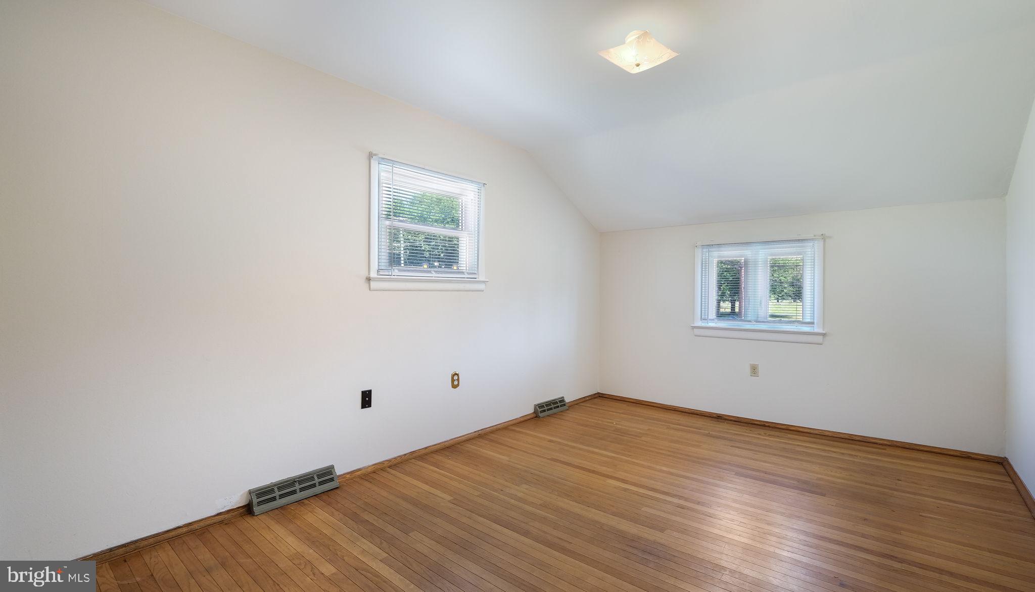 615 West County Line Road Horsham, PA 19044 - Photo 25 of 47