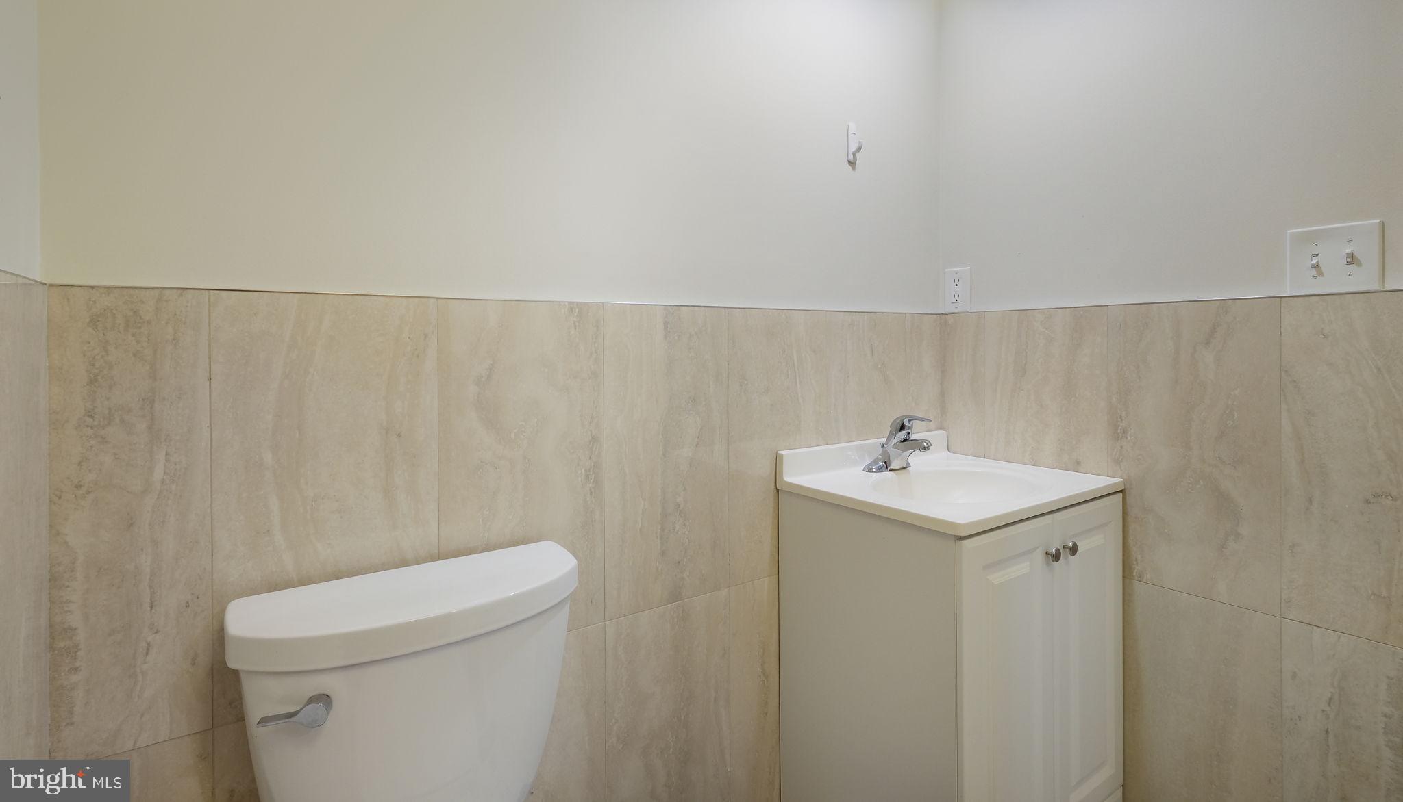 615 West County Line Road Horsham, PA 19044 - Photo 30 of 47