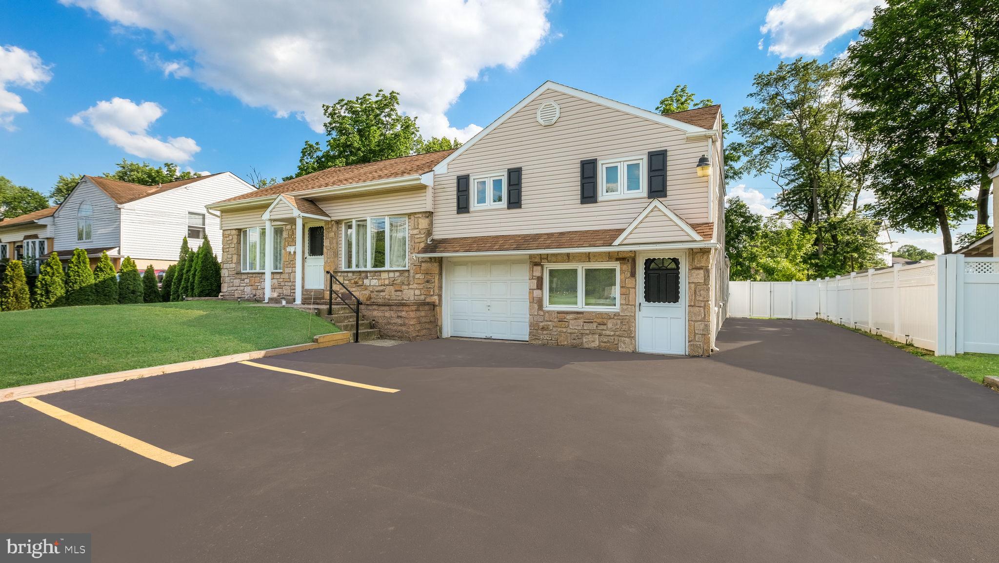 615 West County Line Road Horsham, PA 19044 - Photo 5 of 47