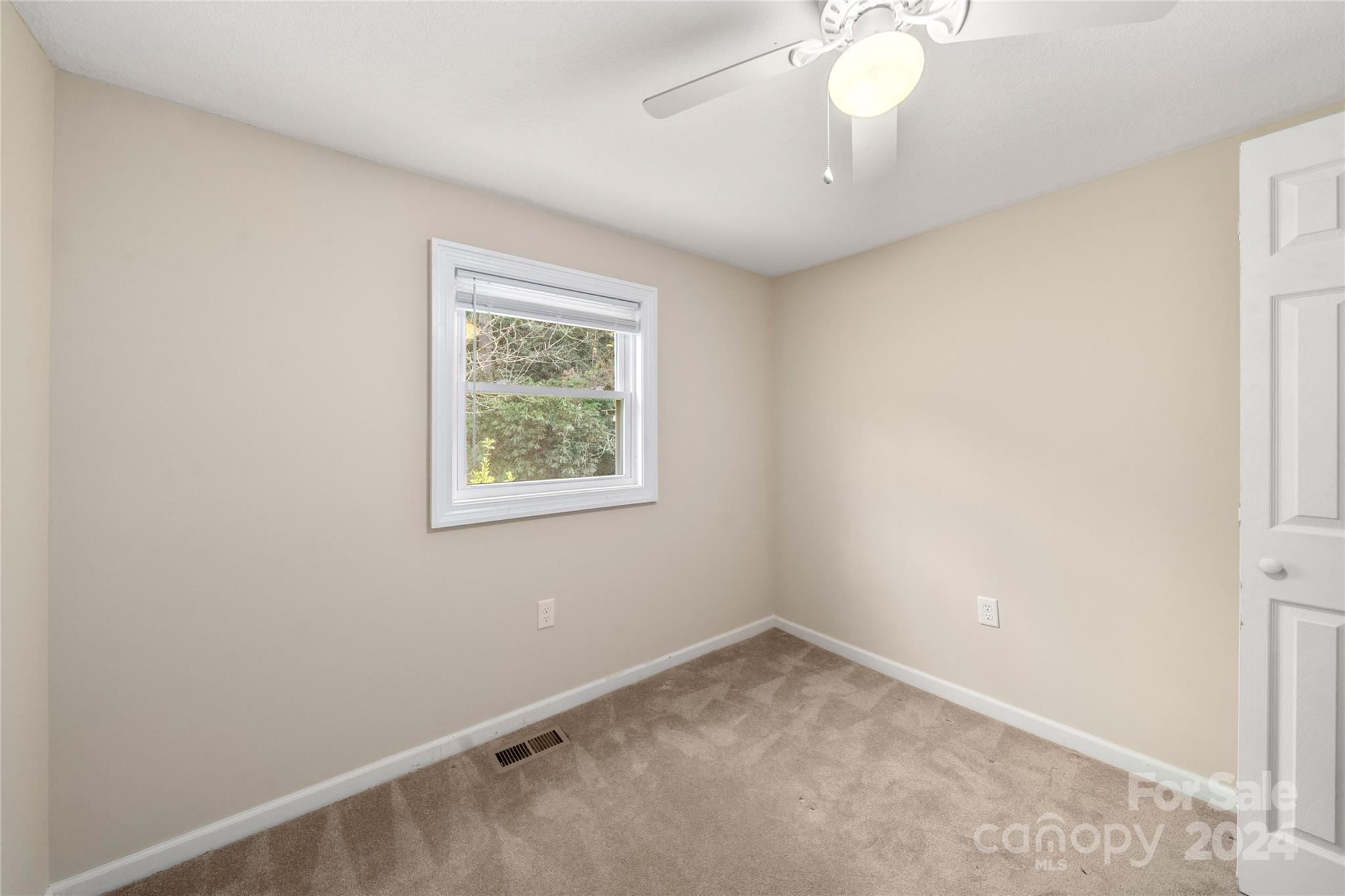 629 Flynn Branch Road Fletcher, NC 28732 - Photo 18 of 48 Gallery Image 18
