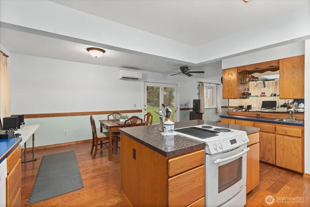 $680,000 | 6302 Fleming Street, Everett, WA 98203