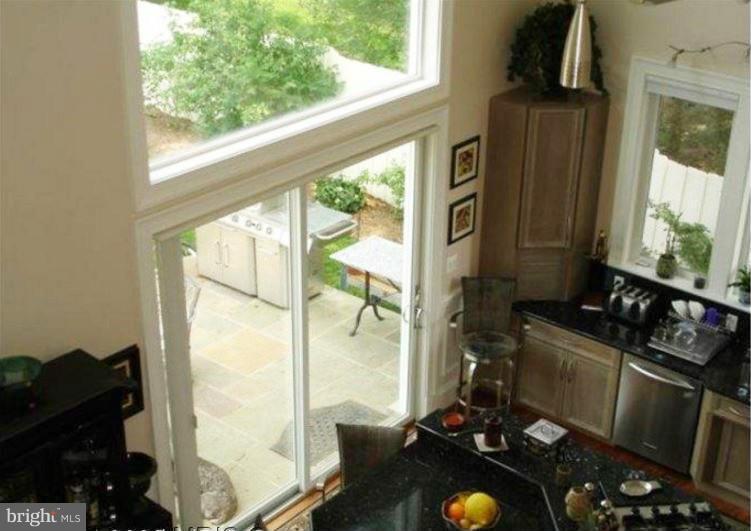 1919 Ware Road Falls Church, VA 22043 - Photo 11 of 21 Kitchen
