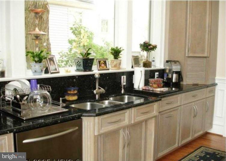 1919 Ware Road Falls Church, VA 22043 - Photo 10 of 21 Kitchen