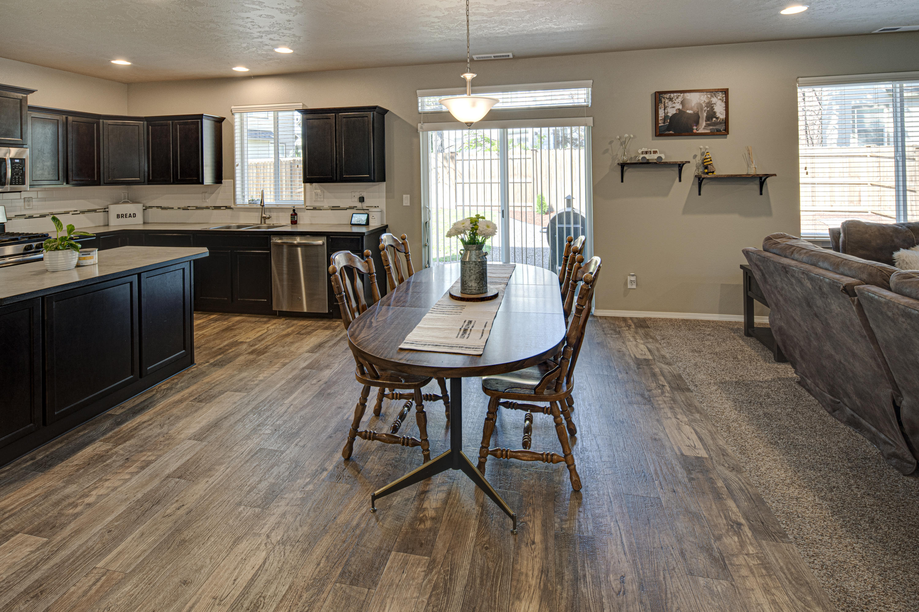 743 Brooks Camp Road Sisters, OR 97759 - Photo 10 of 24 36