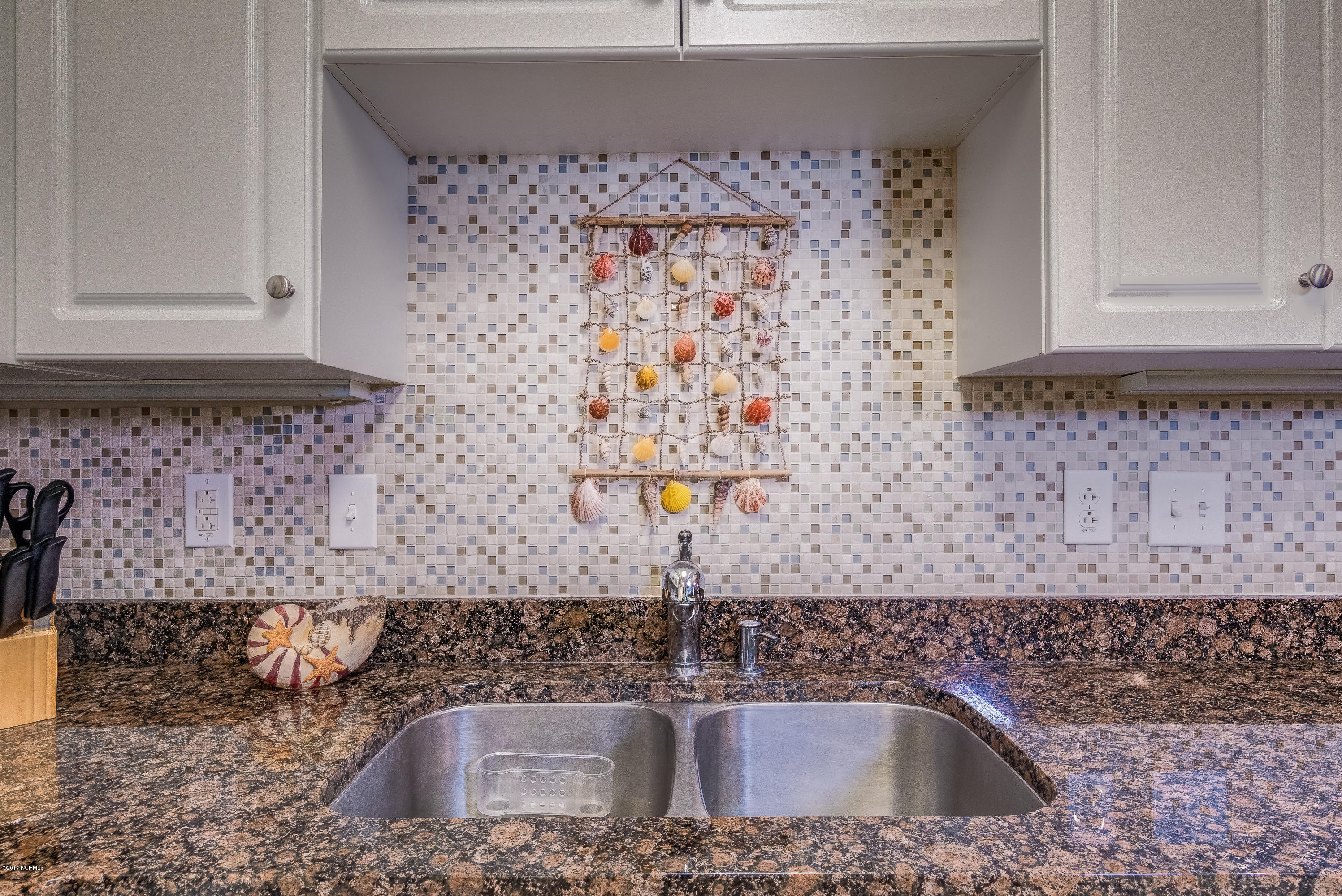 1550 Salter Path Road, Unit 206 Atlantic Beach, NC 28512 - Photo 4 of 38 Backsplash added