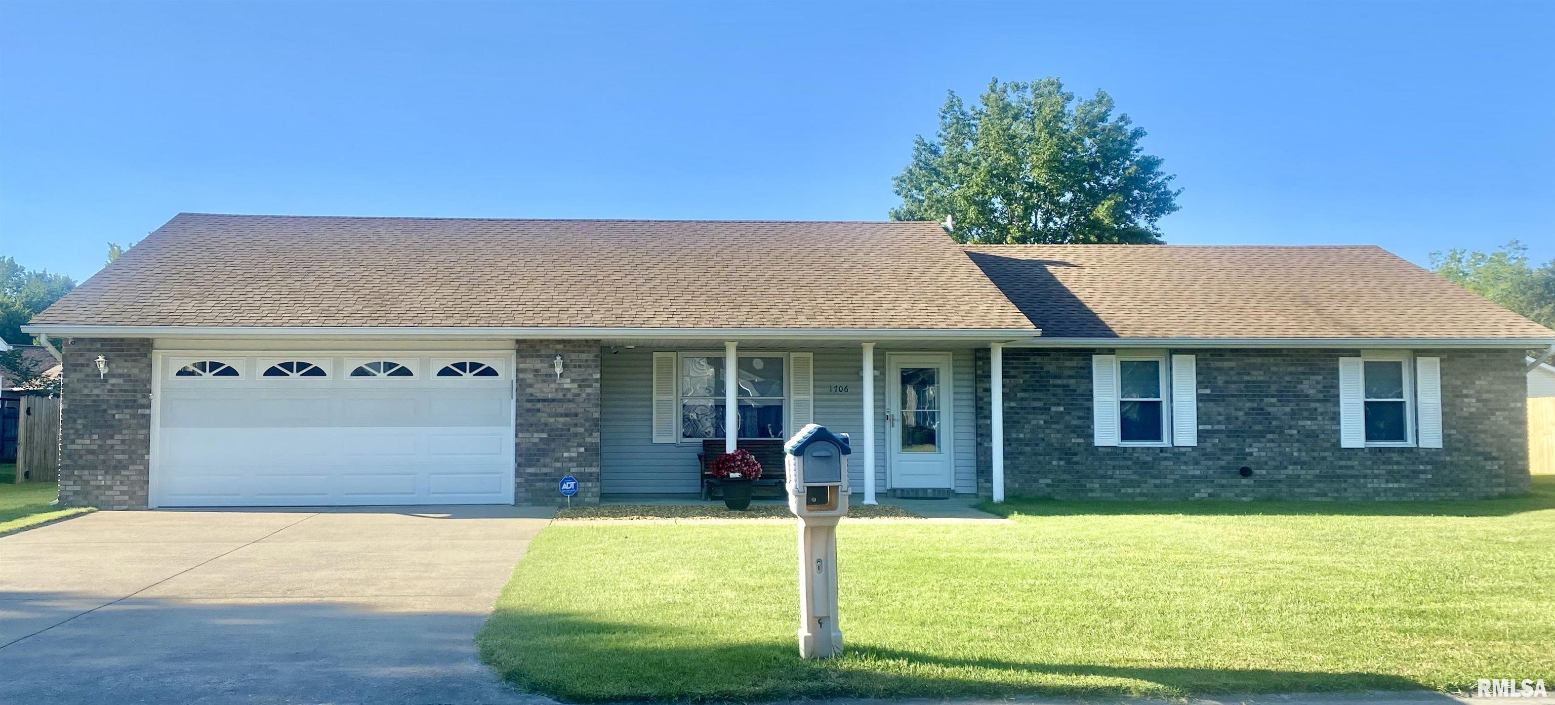 1706 Remington Road Marion, IL 62959 - Photo 1 of 29