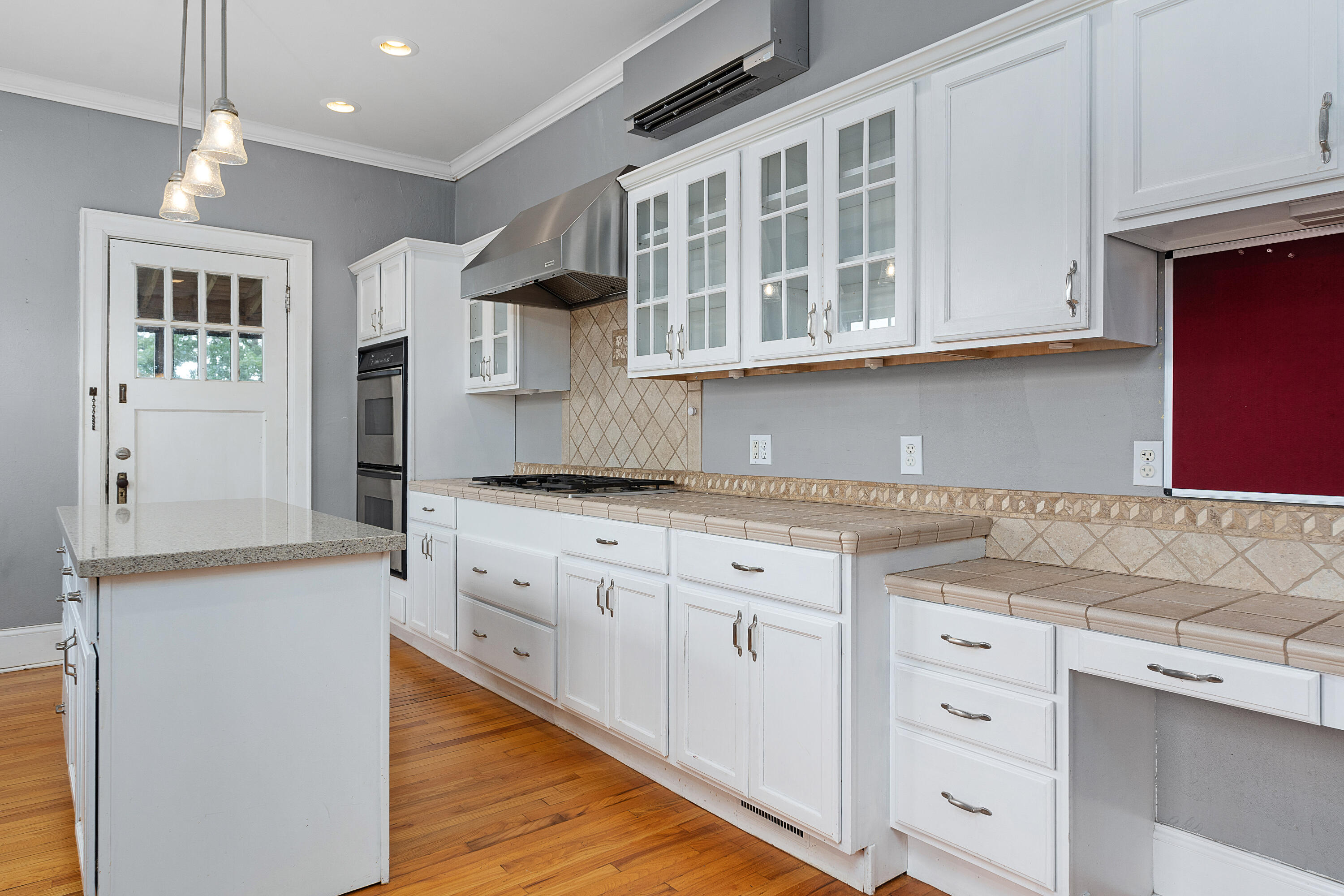 88 South Crest Road Chattanooga, TN 37404 - Photo 20 of 54 31 - 88 S Crest Rd - Interiors