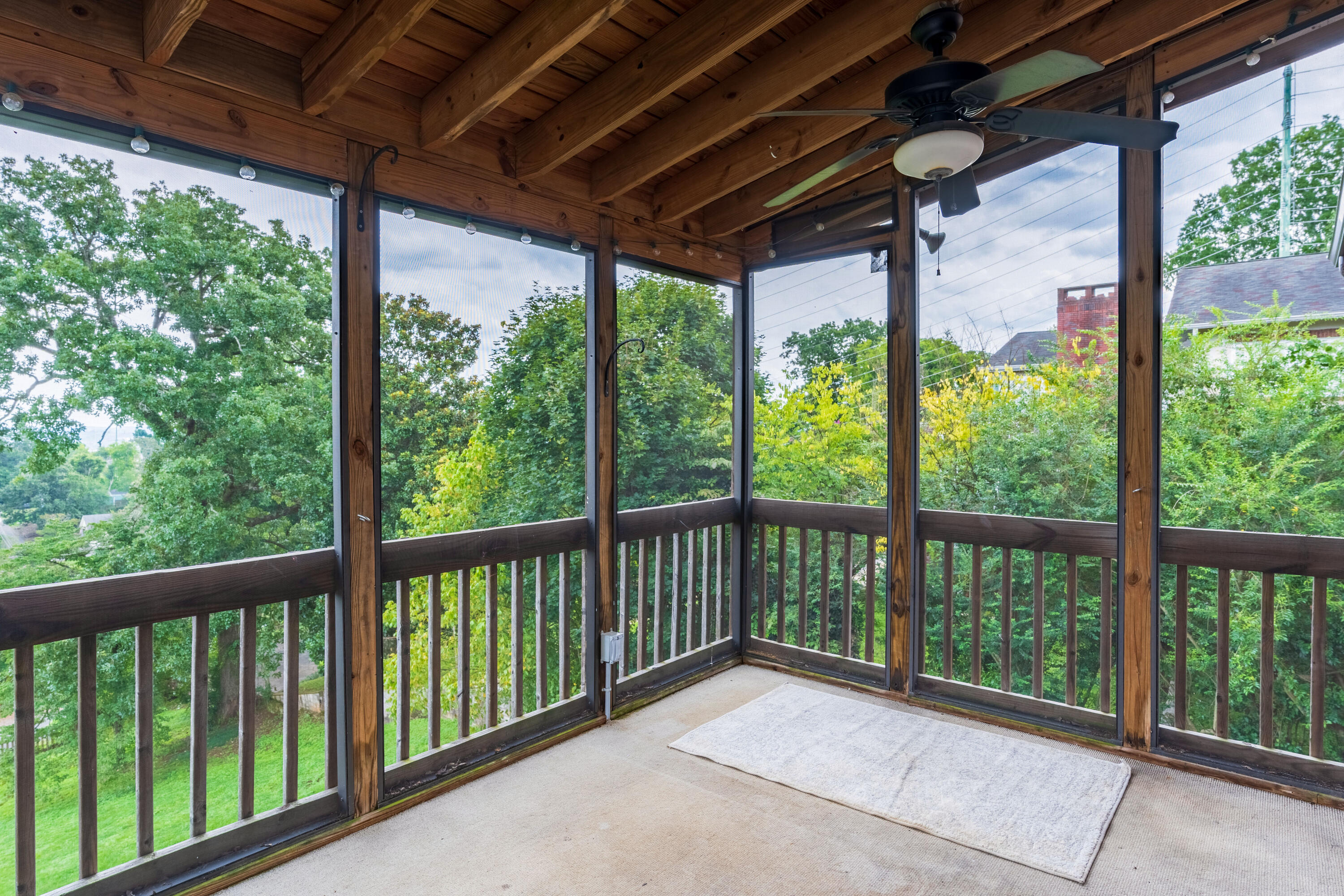 88 South Crest Road Chattanooga, TN 37404 - Photo 21 of 54 21 - 88 S Crest Rd - Exteriors