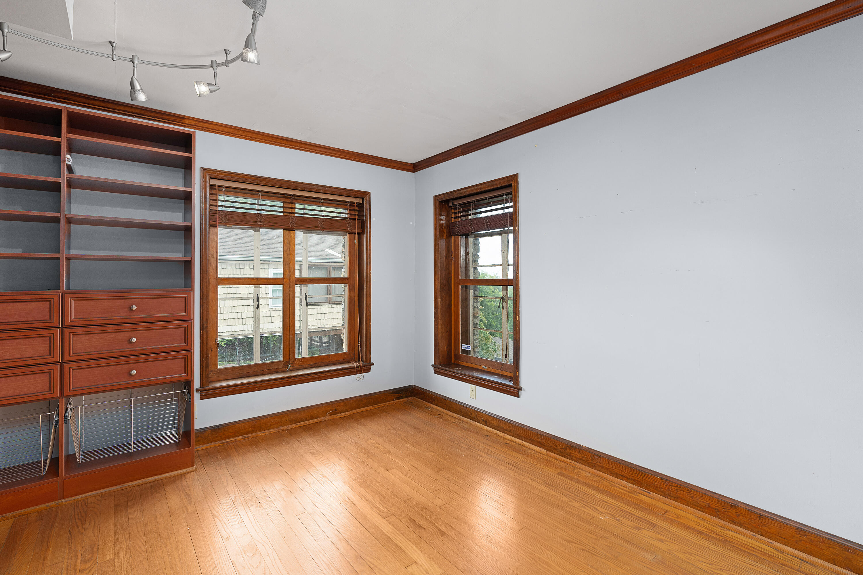 88 South Crest Road Chattanooga, TN 37404 - Photo 34 of 54 42 - 88 S Crest Rd - Interiors