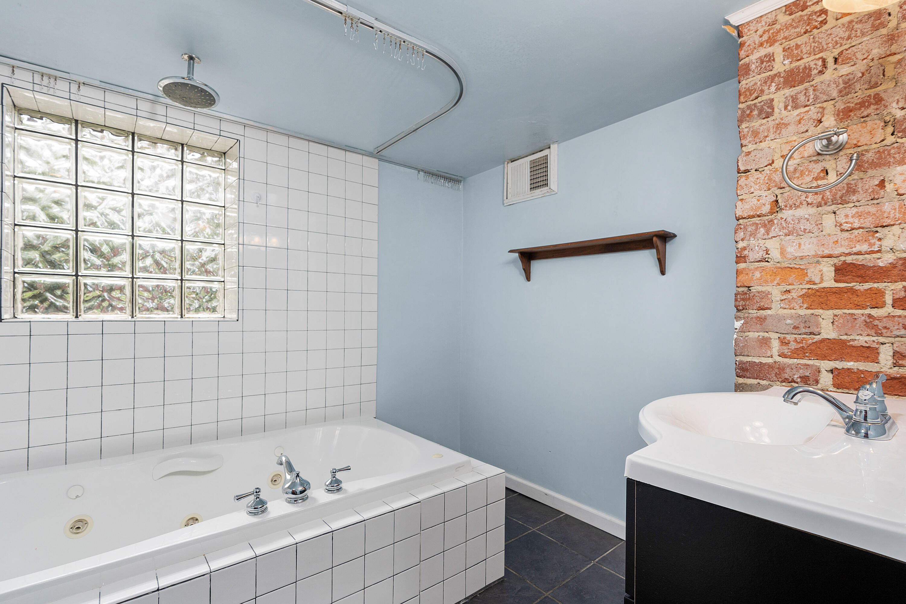 88 South Crest Road Chattanooga, TN 37404 - Photo 38 of 54 46 - 88 S Crest Rd - Interiors