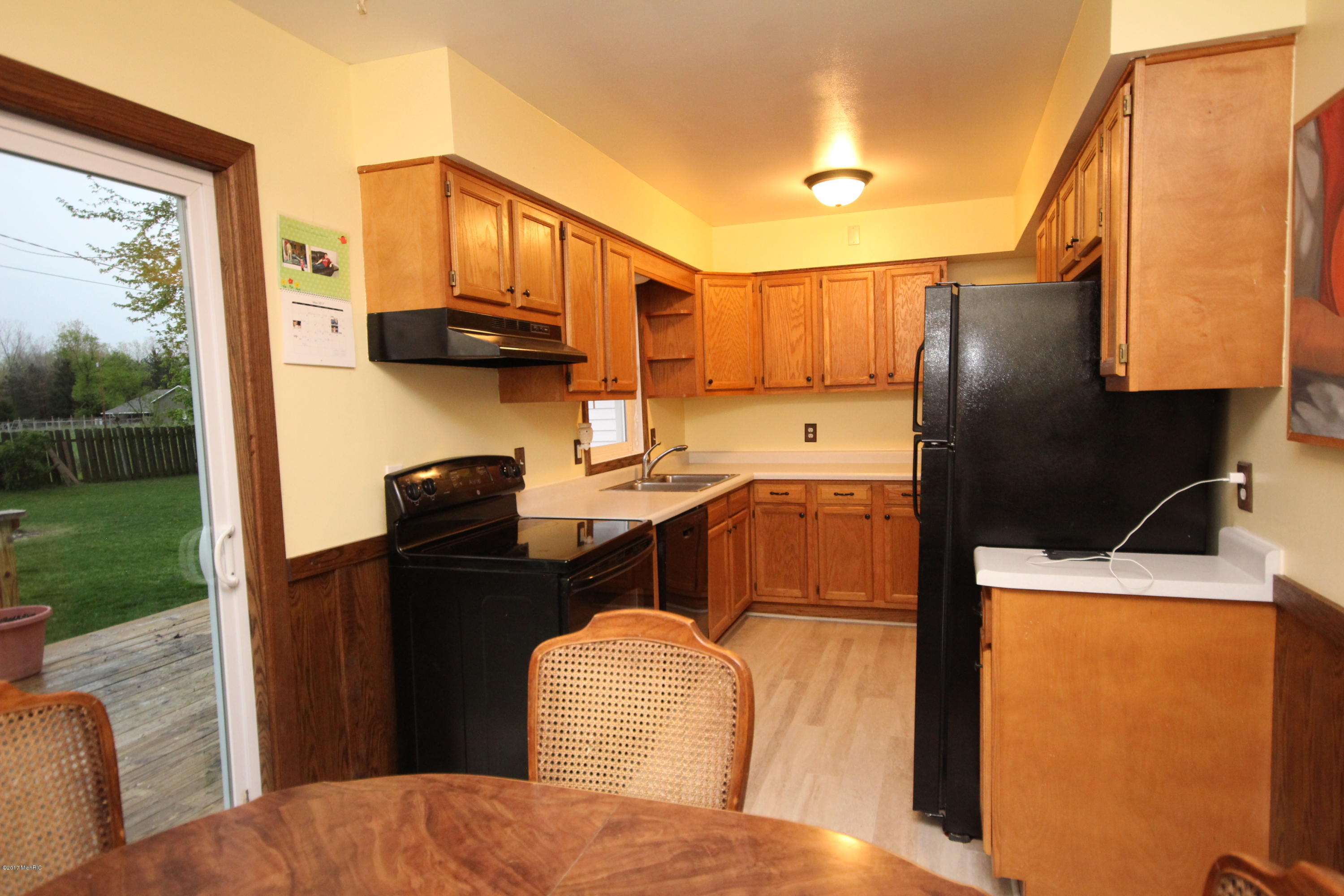 9575 South Sprinkle Road Portage, MI 49002 - Photo 4 of 22 3