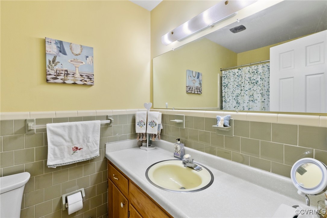4130 Fordham Road North Chesterfield, VA 23236 - Photo 16 of 26 Gallery Image 16