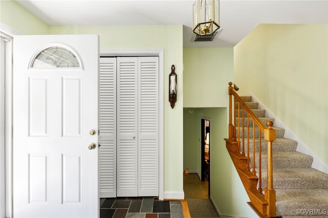 4130 Fordham Road North Chesterfield, VA 23236 - Photo 3 of 26 Gallery Image 3