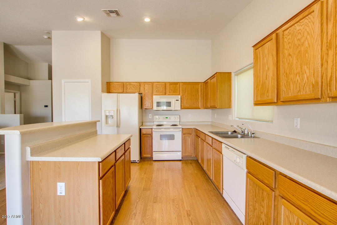 1608 East Beverly Road Phoenix, AZ 85042 - Photo 14 of 46 13-Beverly