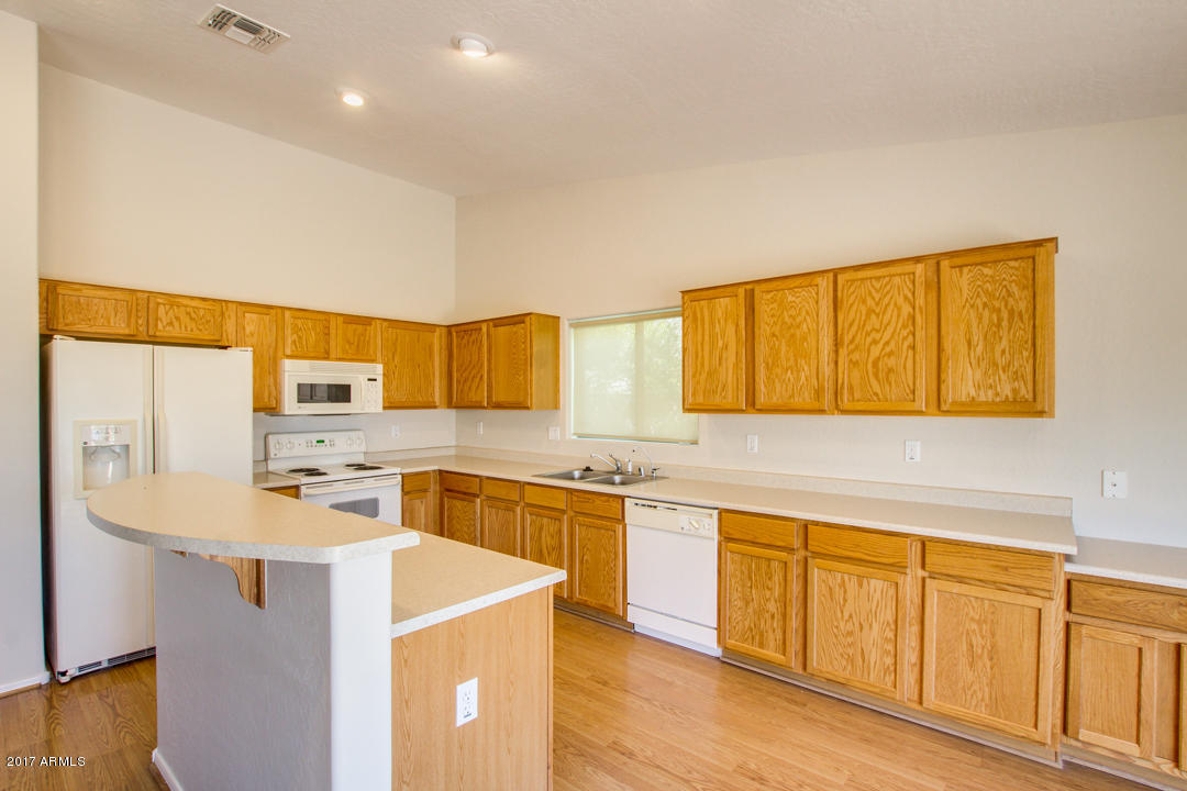 1608 East Beverly Road Phoenix, AZ 85042 - Photo 15 of 46 14-Beverly