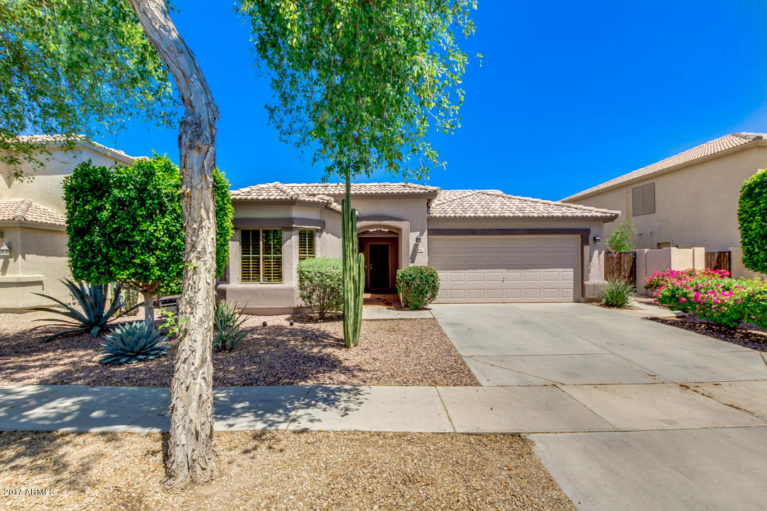 1608 East Beverly Road Phoenix, AZ 85042 - Photo 2 of 46 01-Beverly