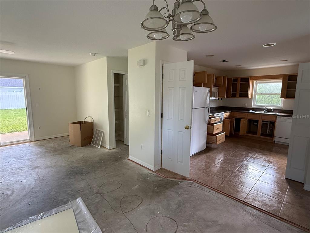 32 Raeland Lane Palm Coast, FL 32164 - Photo 10 of 21 Gallery Image 10