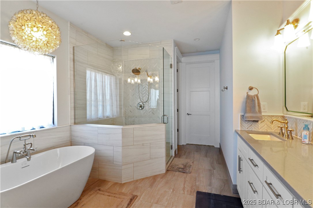 51 Damsel Road Lake Ozark, MO 65049 - Photo 14 of 48