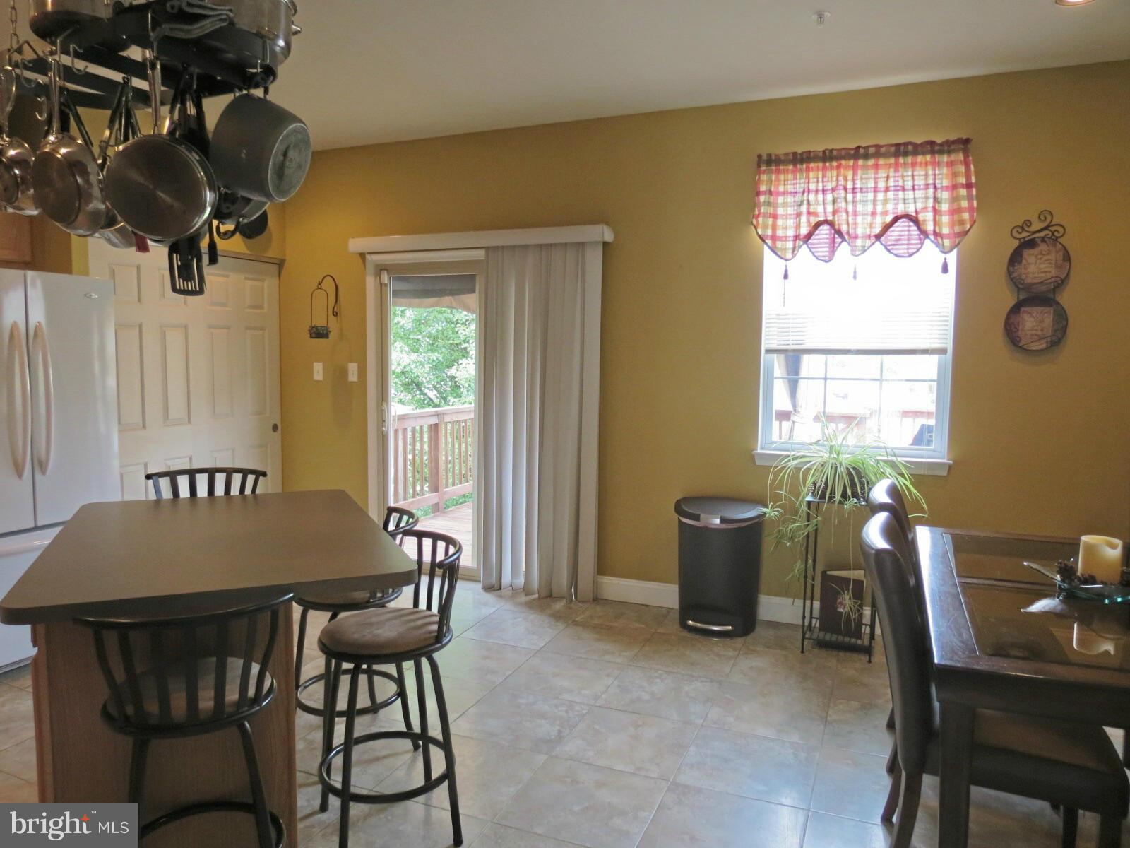 1502 Rambling Way South Frederick, MD 21701 - Photo 7 of 27 Kitchen