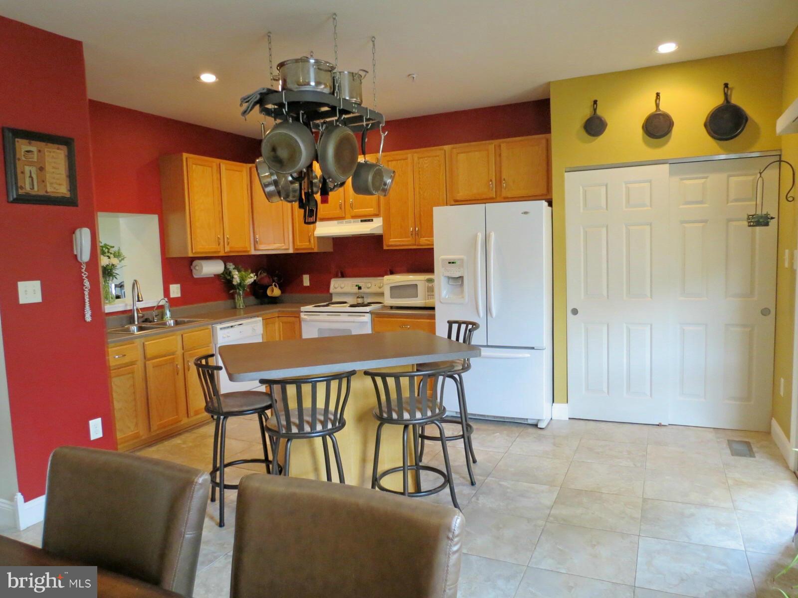 1502 Rambling Way South Frederick, MD 21701 - Photo 10 of 27 Kitchen