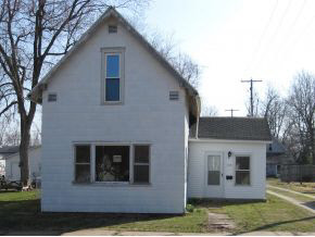 1115 Elm Street Rochester, IN 46975 - Photo 2 of 10